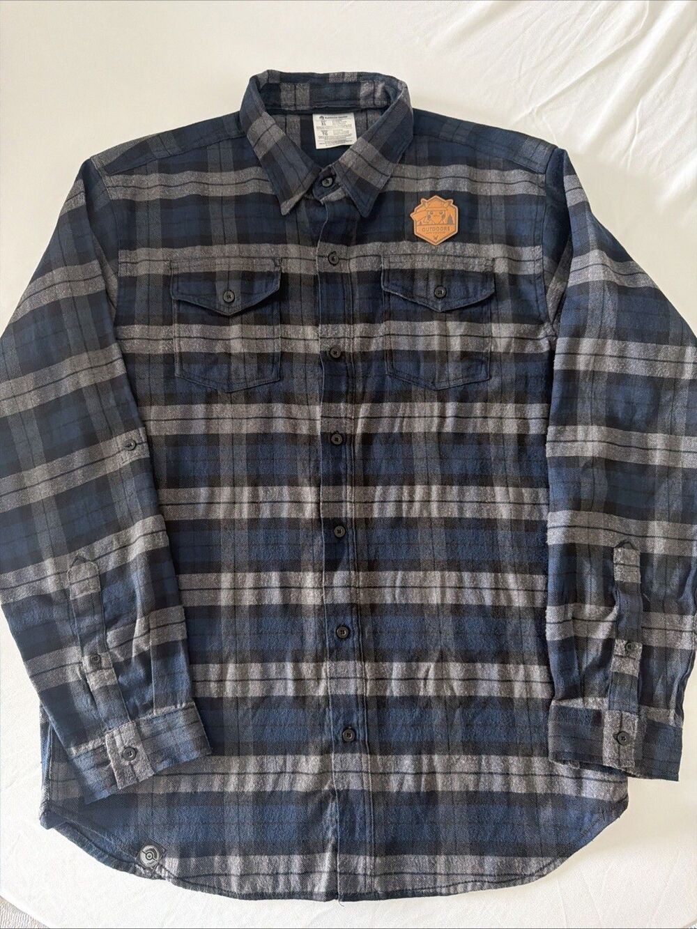 Pokemon Center Outdoors Pikachu Flannel Shirt Mens XL Blue Gray Hiking Camp GUC - Picture 12 of 12